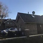 Tatil Evi Haus Am Dorfteich D Mit Spielplatz Fehmarn