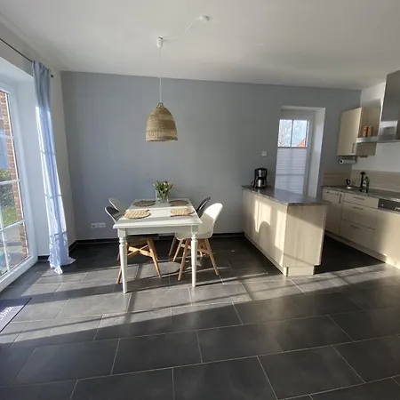 Haus Am Dorfteich D Mit Spielplatz Fehmarn