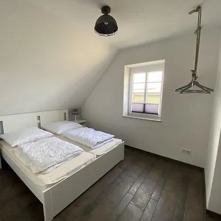 Haus Am Dorfteich D Mit Spielplatz Hébergement de vacances *