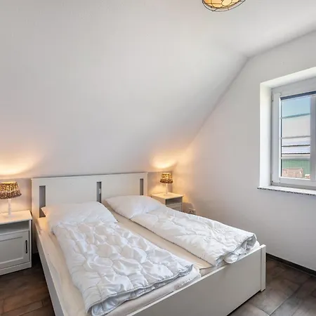 Hébergement de vacances Haus Am Dorfteich D Mit Spielplatz Fehmarn