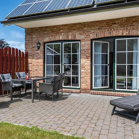 Vakantiehuis Haus Am Dorfteich D Mit Spielplatz Fehmarn