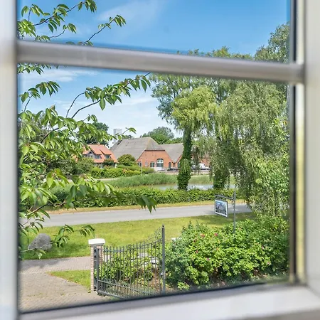 Haus Am Dorfteich D Mit Spielplatz
