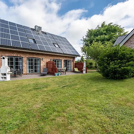 Hébergement de vacances Haus Am Dorfteich D Mit Spielplatz Fehmarn