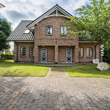 Haus Am Dorfteich D Mit Spielplatz * Fehmarn
