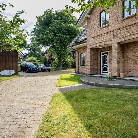 Haus Am Dorfteich D Mit Spielplatz Fehmarn